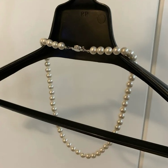 Pearl necklace - Available until Nov 15 - Picture 3 of 3